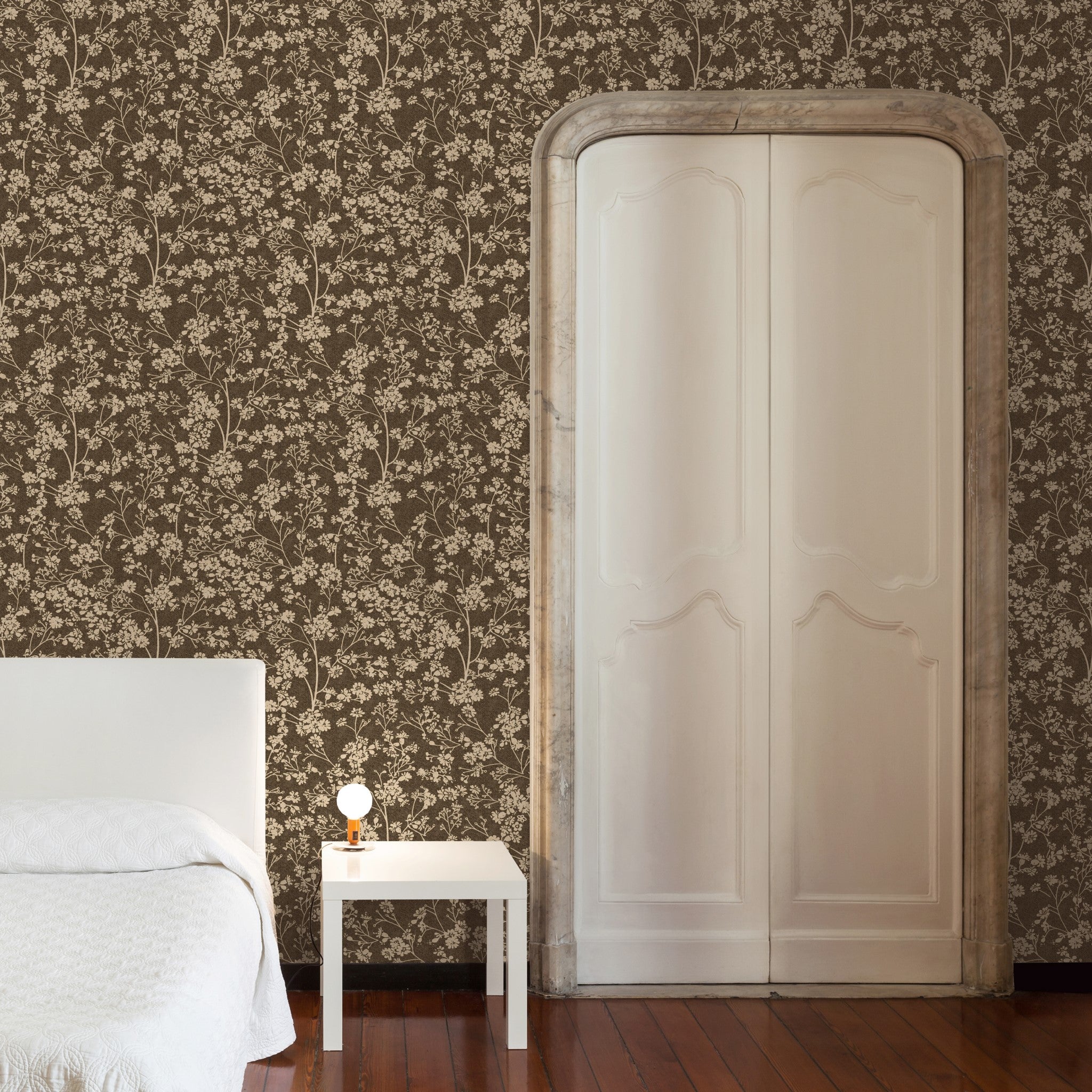 LUXE Traditional / 10 ft (h) x 19 in (w)